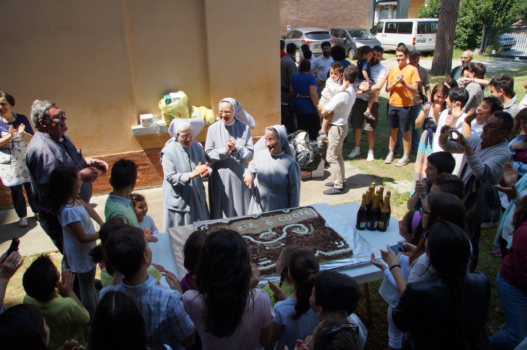 Saluto alle Suore Sacramentine: Domenica 31 Maggio 2015