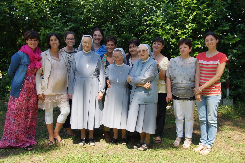 Saluto alle Suore Sacramentine: Domenica 31 Maggio 2015