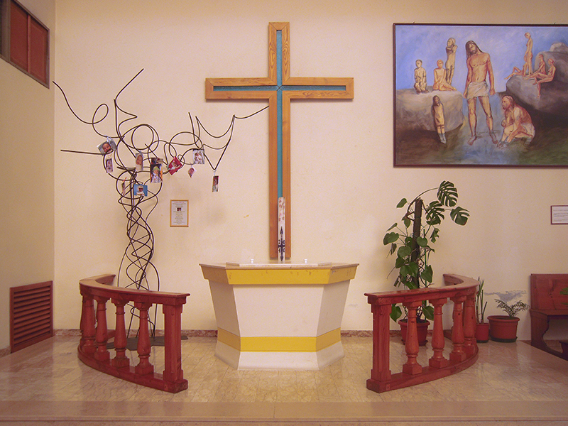 Chiesa di Mezzano: Battistero