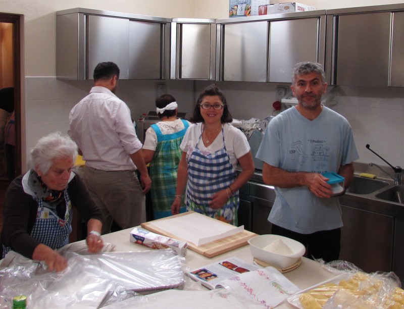 Sagra 2014: Preparazione Cappelletti