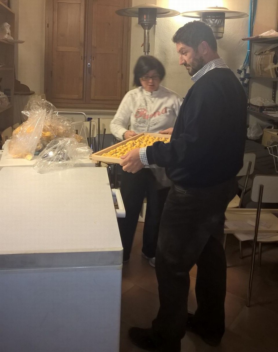 Sagra 2015: Preparazione Cappelletti