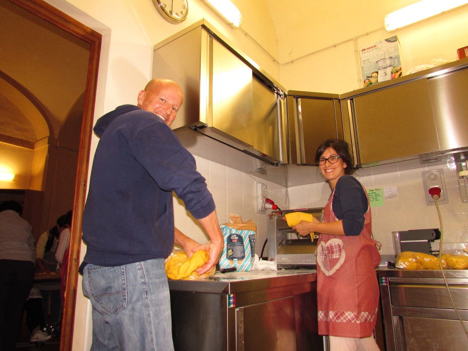 Sagra 2015: Preparazione Cappelletti